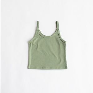 ARQ XS crop tank NWT